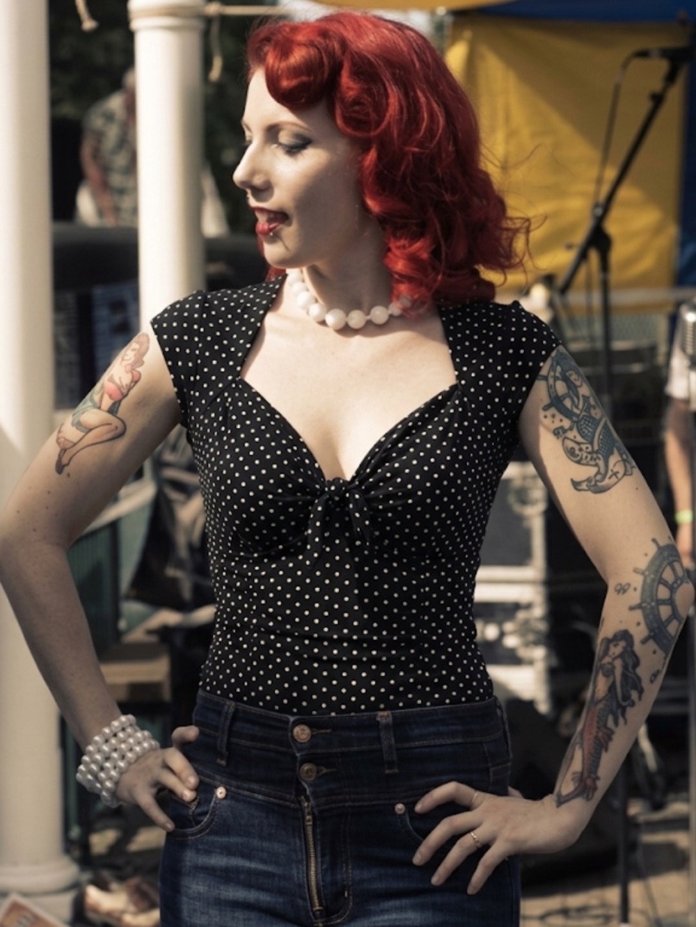 Y2K VINTAGE Windsor POLKA DOT B&W top tie front SEXY RETRO PINUP ROCKABILLY